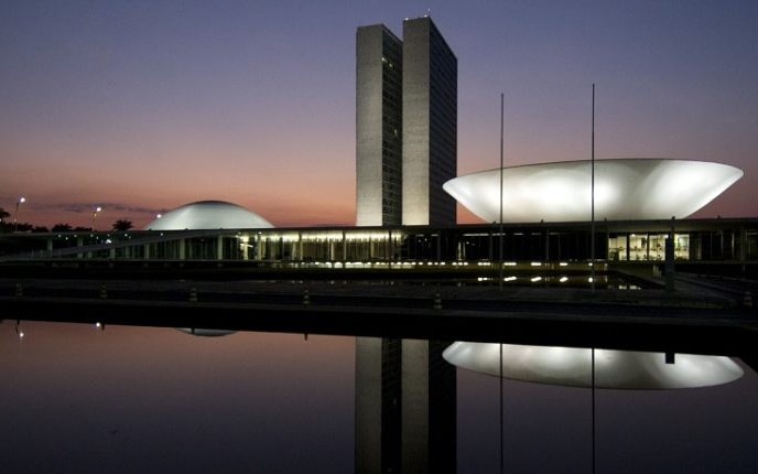 Brasília adere à Hora do Planeta e desliga monumentos