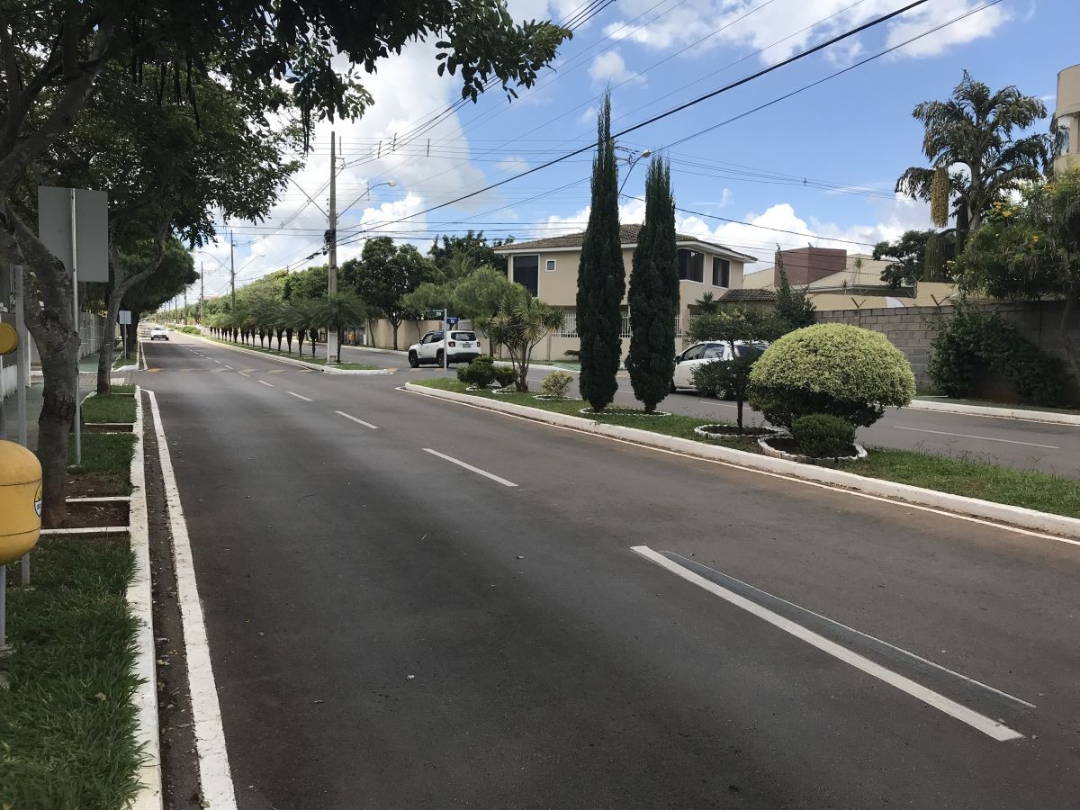 Condomínio onde Bolsonaro cumpre prisão no DF já soltou notas para regular uso de drones e negar expulsão de moradores