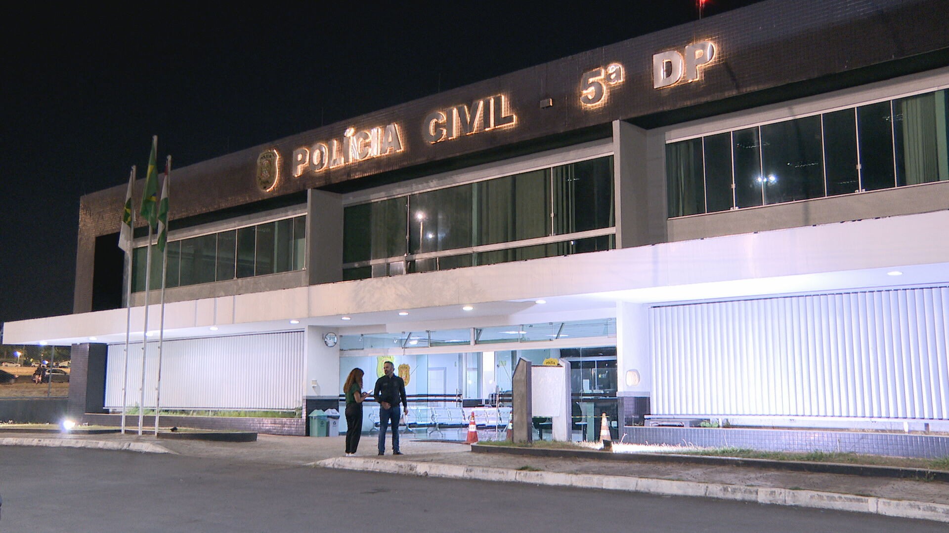 Homem se esconde em banheiro de restaurante e filma seis mulheres na Asa Norte