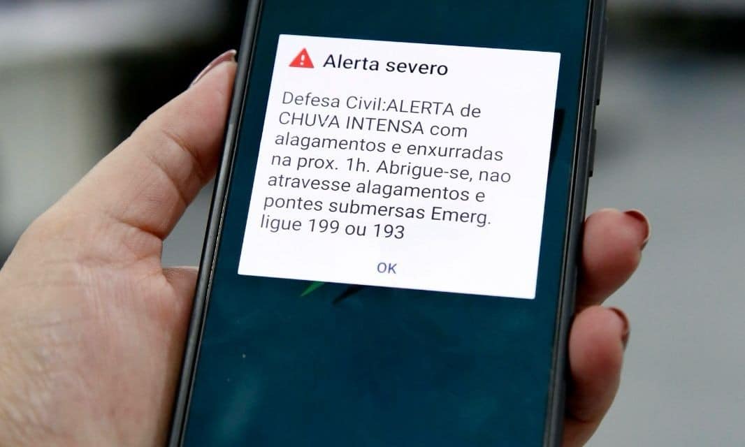 Defesa Civil vai disparar ‘alerta intrusivo’ de teste em celulares do DF e de estados do Centro-Oeste neste sábado