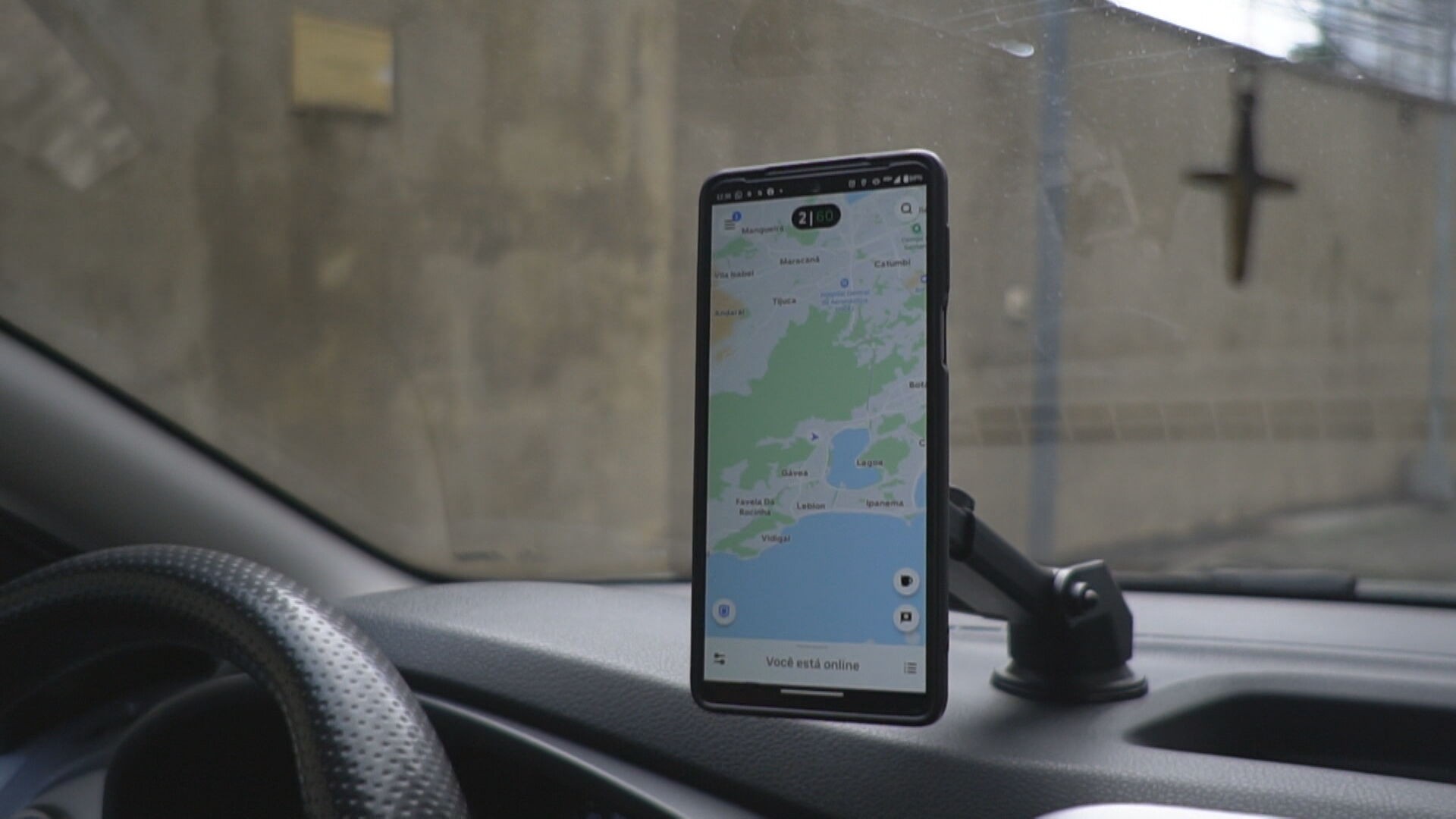 Passageiros do DF vão poder consultar informações de motoristas de aplicativo usando QR Code