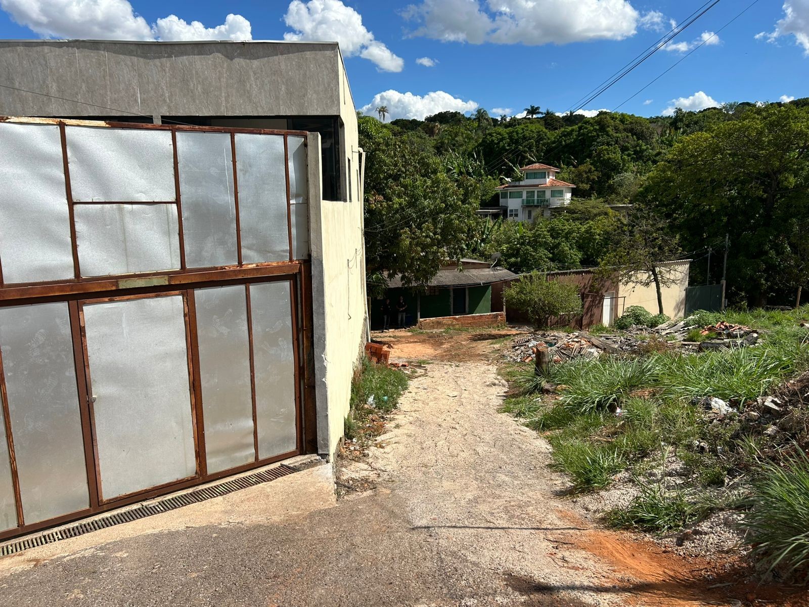 Mulher agredida pelo marido com golpes de picareta no DF morre no hospital