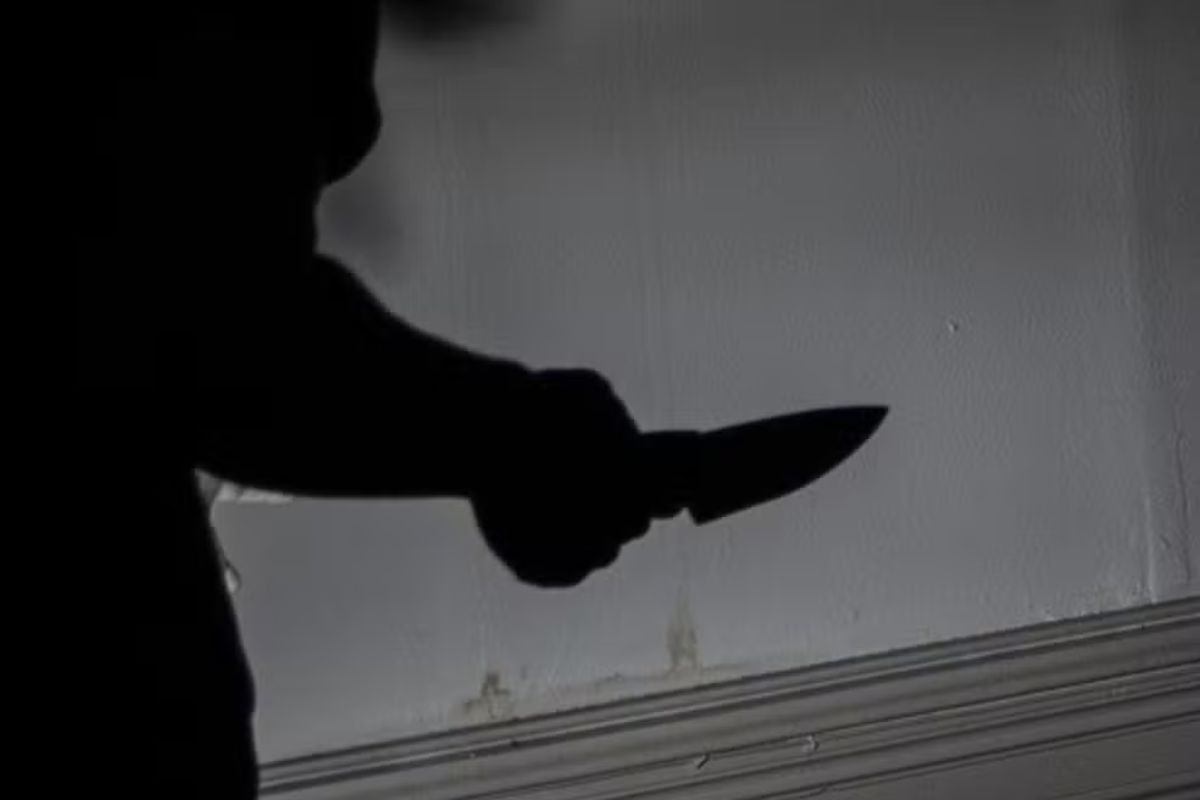 Motorista de aplicativo é esfaqueado durante roubo no DF; polícia encontra carro da vítima ‘com muito sangue’