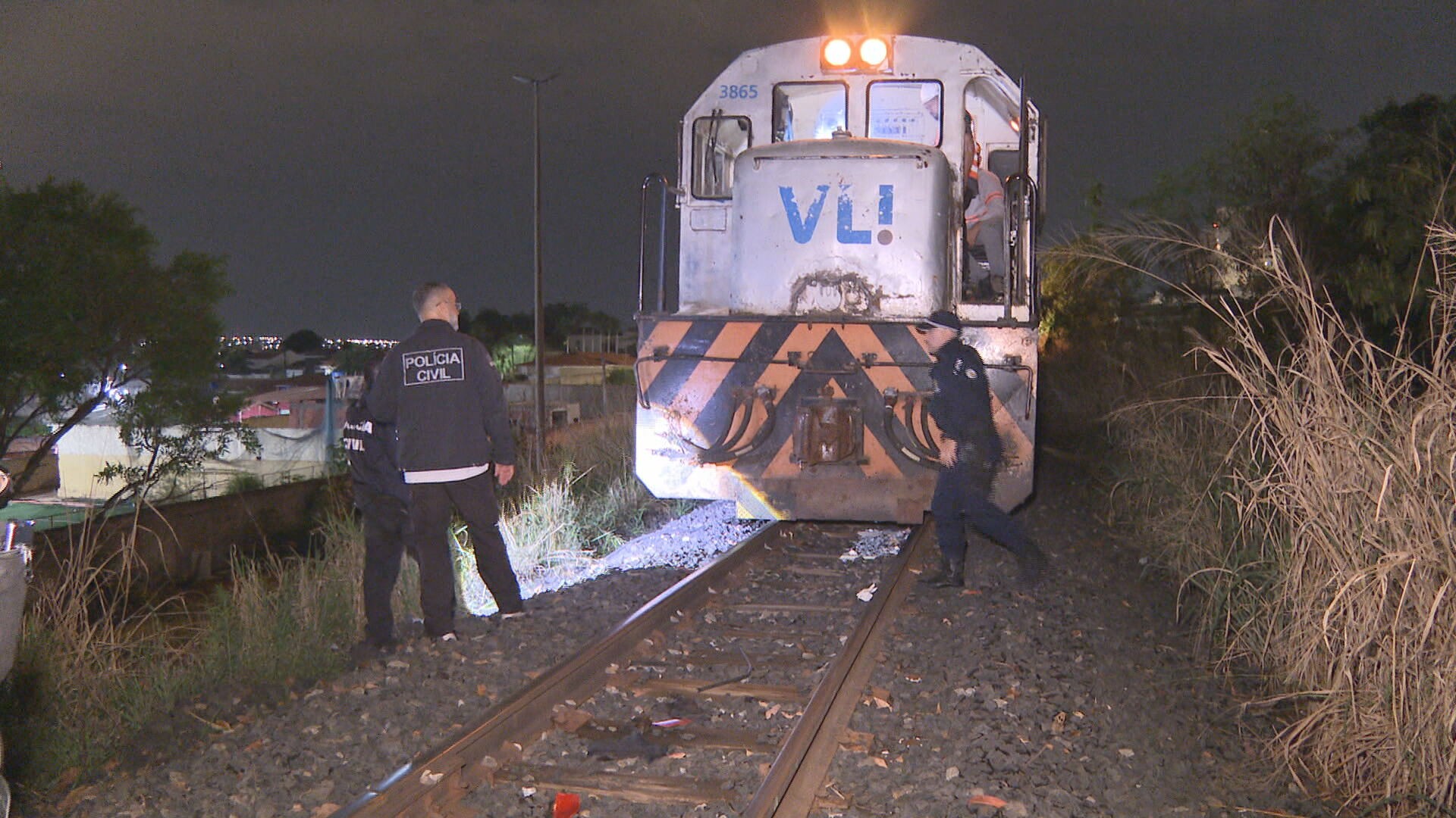 Homem fica ferido após ser atropelado por trem no DF