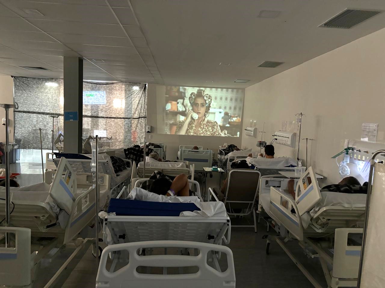 Cineminha BRB traz a magia do cinema ao hospital com pipoca e diversão para os pacientes