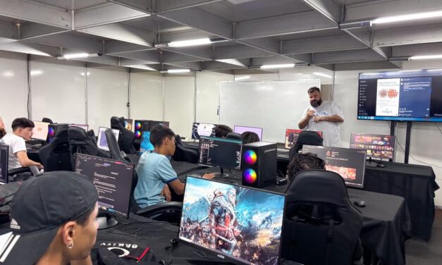 Pró-Jovem Digital forma 240 jovens e leva capacitação em tecnologia ao Gama e Sol Nascente