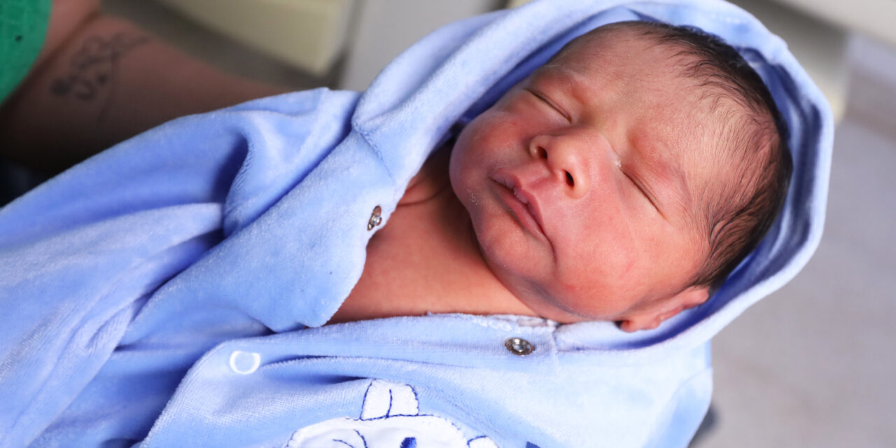 Teste da orelhinha está disponível em todas as maternidades da rede pública de saúde do DF